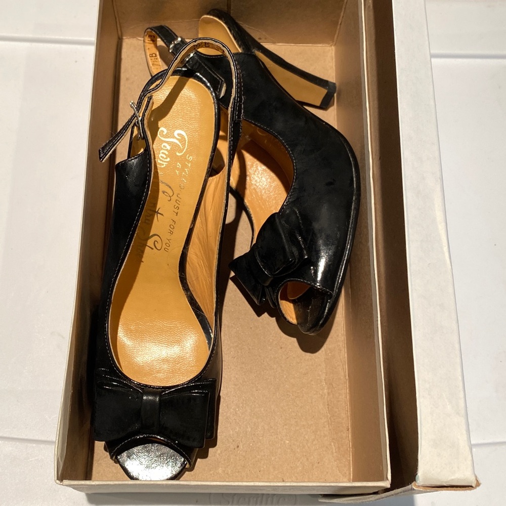 Vintage Town and Country Leather Women's shoes